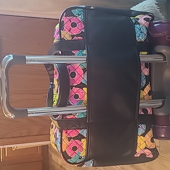 Betsey Johnson Weekender Bag: Donut+ Cat Design with Black Background. - Picture 8 of 12